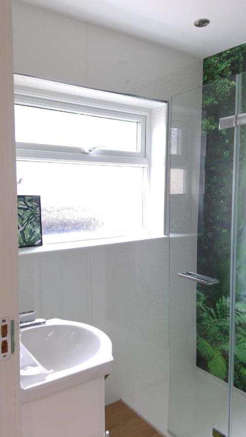 Luxury London Ensuite Double Room, Park Free, Tram-Train! Mitcham Exterior foto